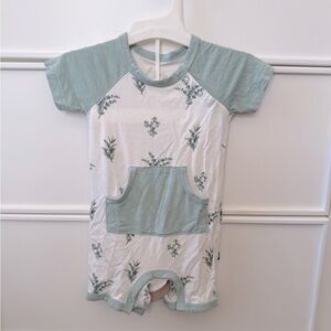 Kyte BABY Green and White Bodysuit